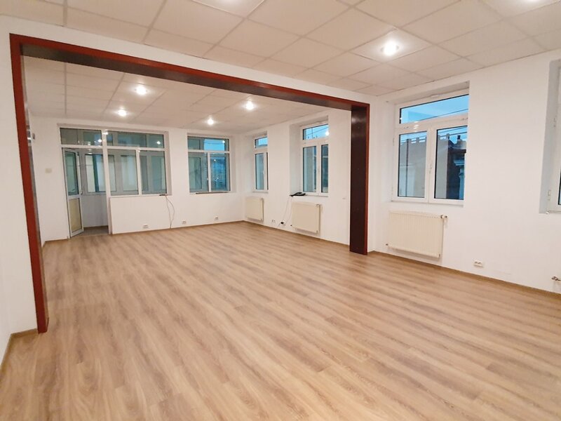 Calea Calarasilor, Hala Traian, vanzare birouri, et. S+1+2+T, 353 mp
